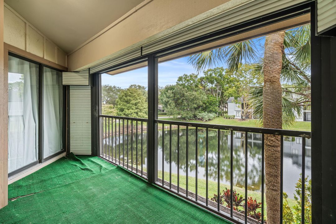 На продажу: $295,000 (2 спален, 2 ванн, 1288 Квадратных фут)