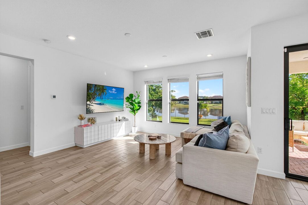 For Sale: $745,000 (4 beds, 3 baths, 2259 Square Feet)