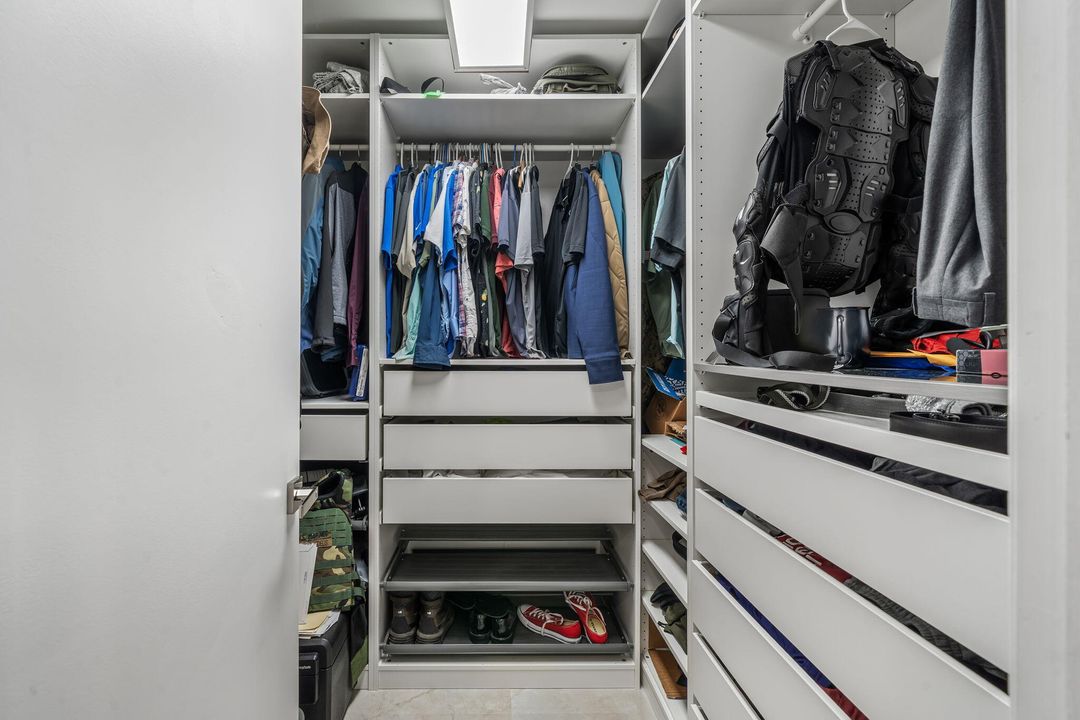 На продажу: $295,000 (2 спален, 2 ванн, 1288 Квадратных фут)