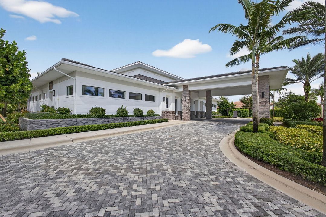 For Sale: $745,000 (4 beds, 3 baths, 2259 Square Feet)