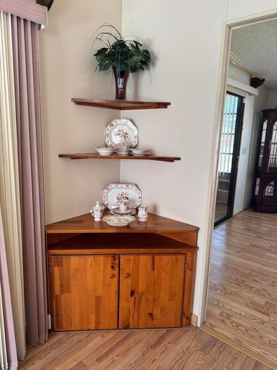 На продажу: $39,900 (2 спален, 2 ванн, 1248 Квадратных фут)