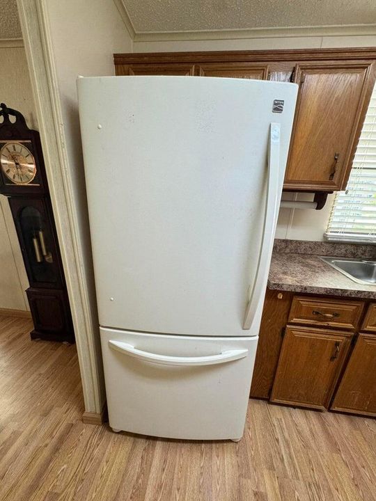 На продажу: $39,900 (2 спален, 2 ванн, 1248 Квадратных фут)