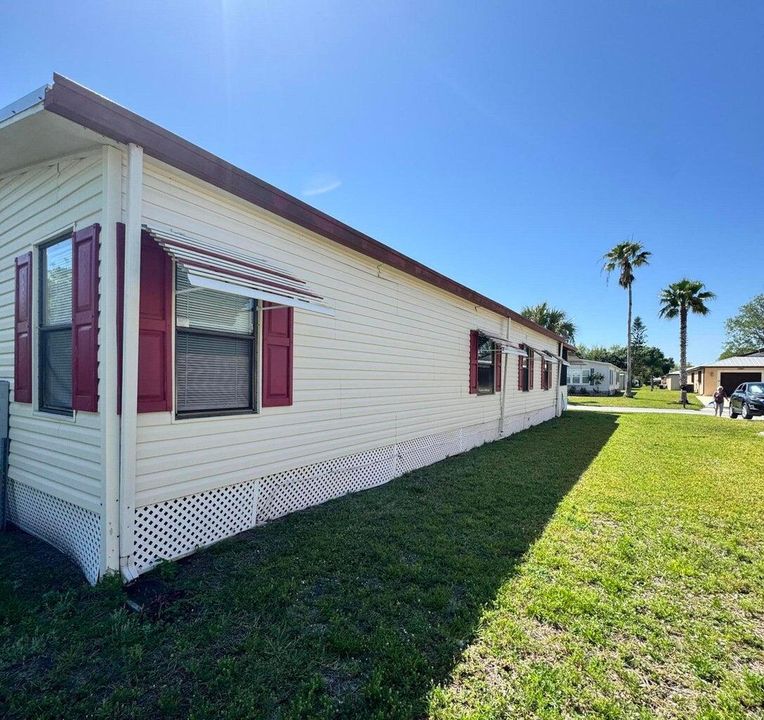 На продажу: $39,900 (2 спален, 2 ванн, 1248 Квадратных фут)