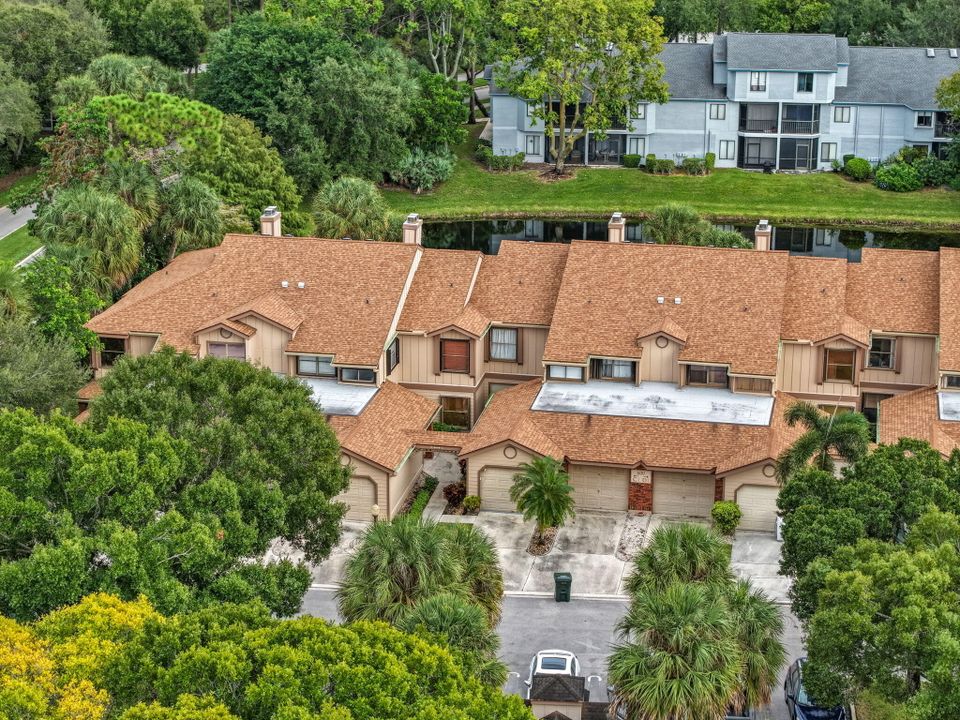 На продажу: $295,000 (2 спален, 2 ванн, 1288 Квадратных фут)