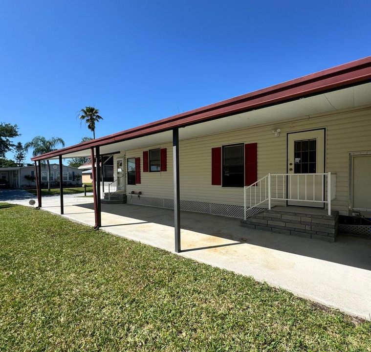 На продажу: $39,900 (2 спален, 2 ванн, 1248 Квадратных фут)