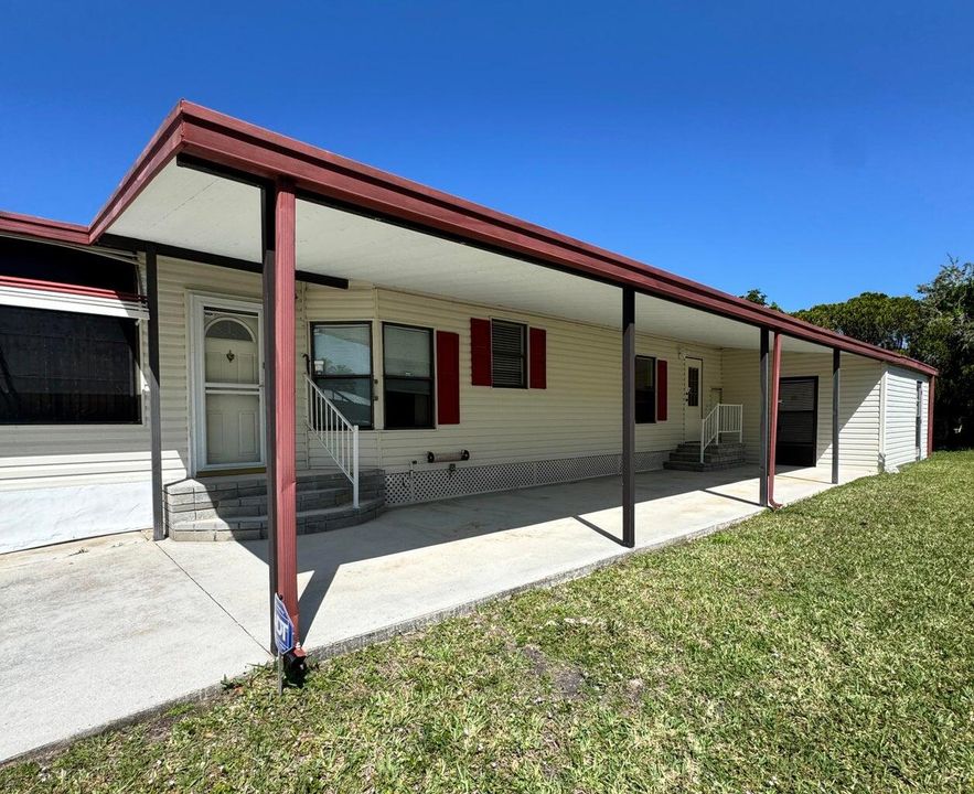 На продажу: $39,900 (2 спален, 2 ванн, 1248 Квадратных фут)