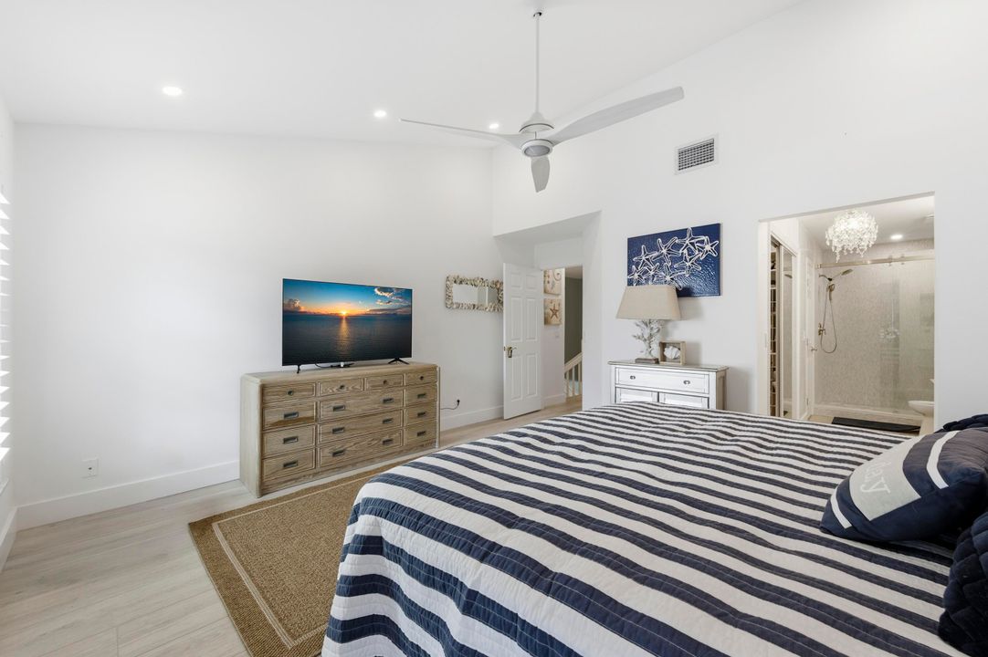 En Venta: $1,175,000 (3 camas, 3 baños, 1642 Pies cuadrados)