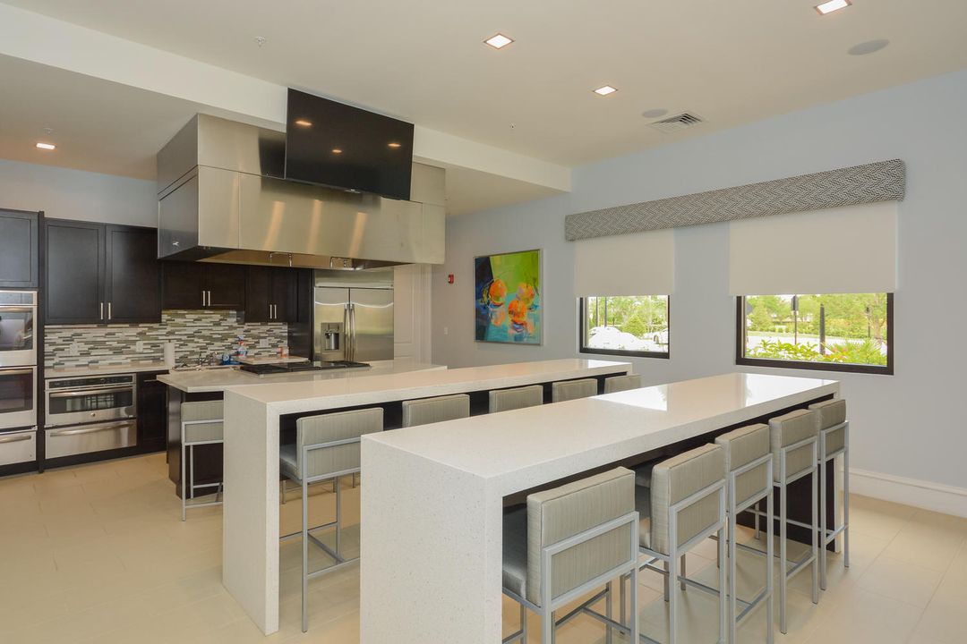 En Venta: $619,900 (3 camas, 2 baños, 1932 Pies cuadrados)