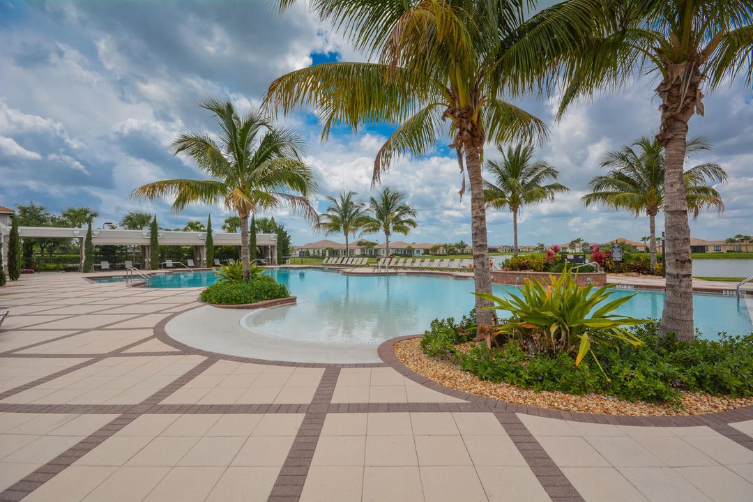 En Venta: $619,900 (3 camas, 2 baños, 1932 Pies cuadrados)