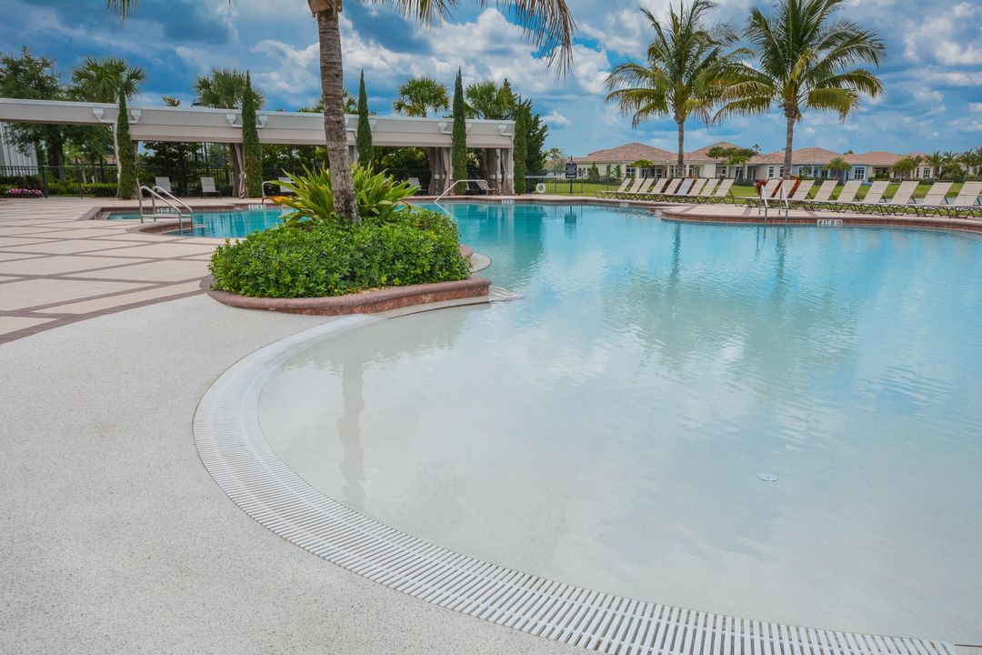 En Venta: $619,900 (3 camas, 2 baños, 1932 Pies cuadrados)