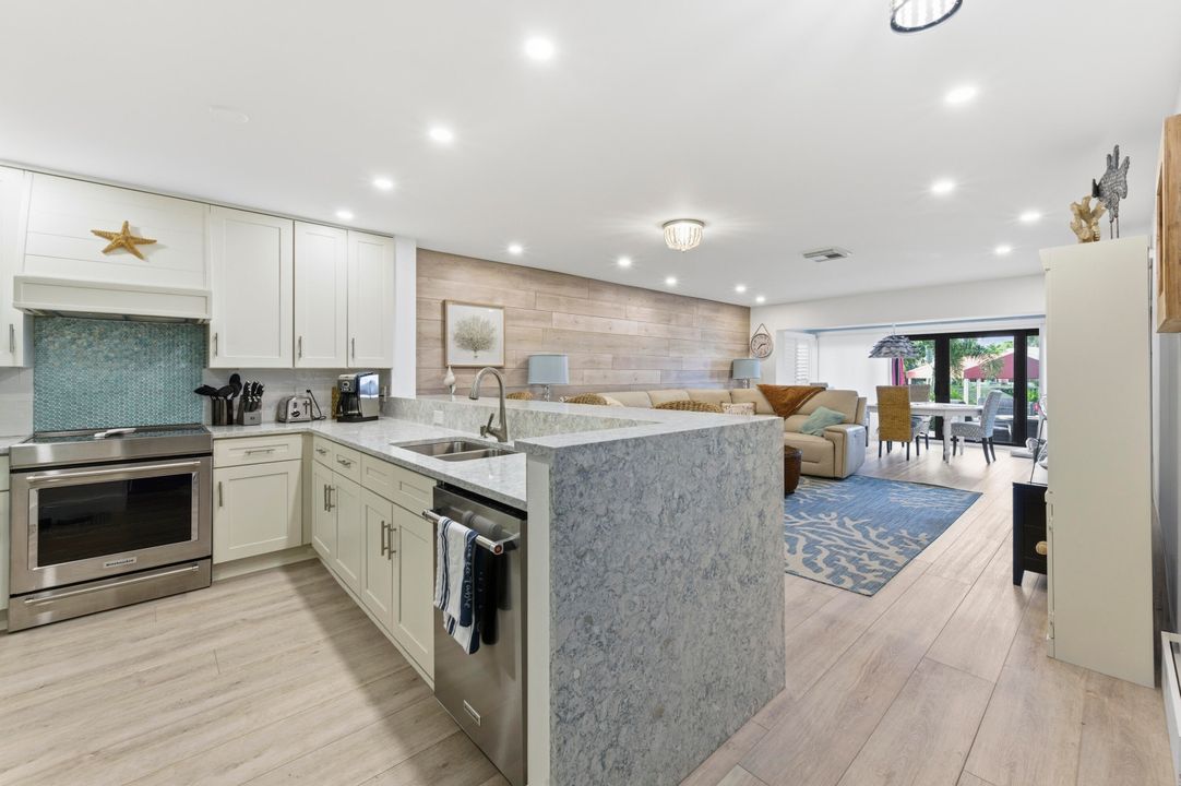 En Venta: $1,175,000 (3 camas, 3 baños, 1642 Pies cuadrados)