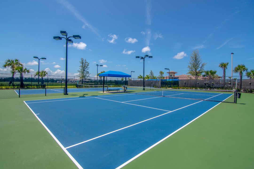 En Venta: $565,000 (3 camas, 2 baños, 1879 Pies cuadrados)