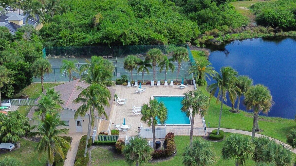 待售: $508,000 (2 贝兹, 2 浴室, 1370 平方英尺)