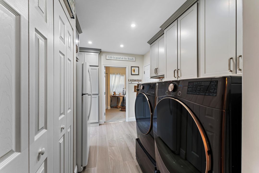 For Sale: $940,000 (4 beds, 2 baths, 1960 Square Feet)