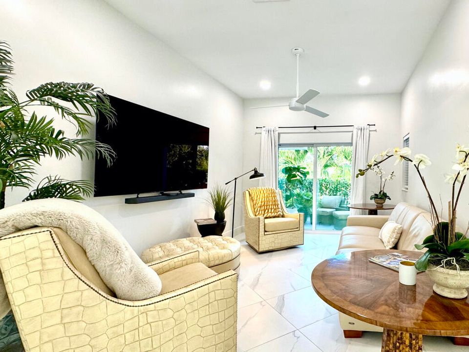 For Sale: $1,898,000 (3 beds, 3 baths, 2576 Square Feet)