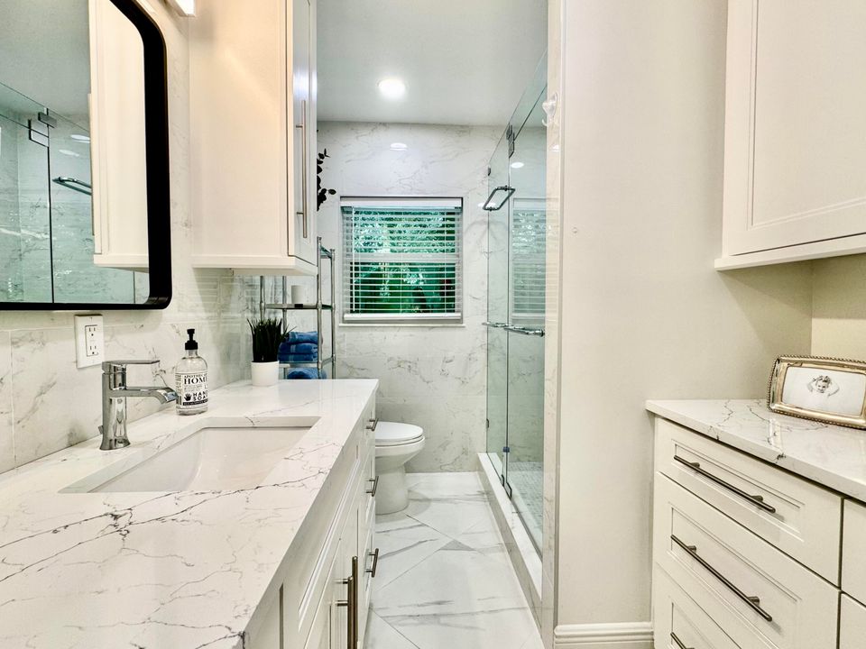 For Sale: $1,898,000 (3 beds, 3 baths, 2576 Square Feet)