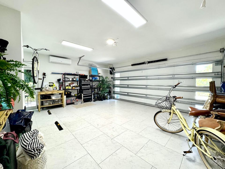 For Sale: $1,898,000 (3 beds, 3 baths, 2576 Square Feet)