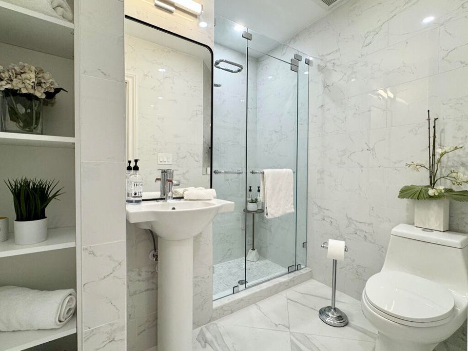 For Sale: $1,898,000 (3 beds, 3 baths, 2576 Square Feet)