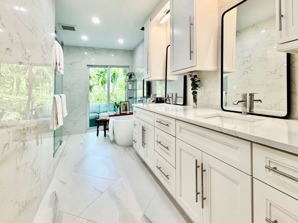 For Sale: $1,898,000 (3 beds, 3 baths, 2576 Square Feet)