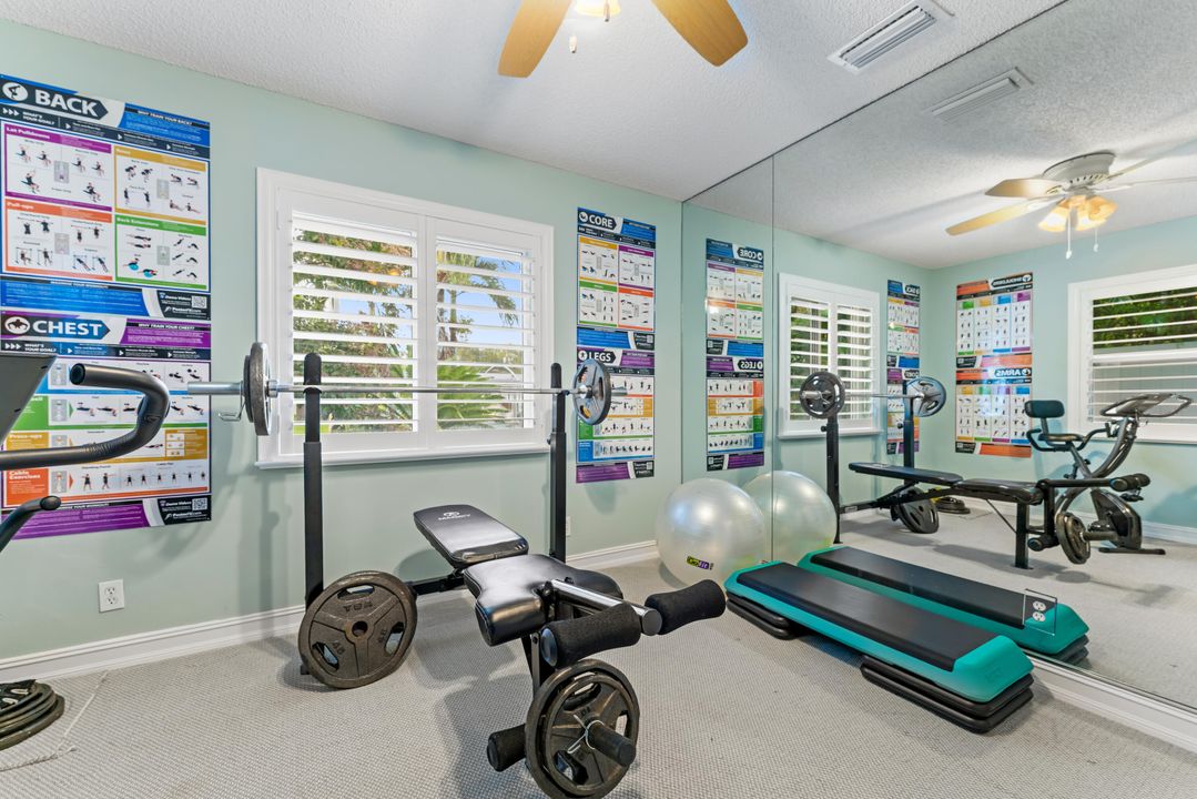 For Sale: $940,000 (4 beds, 2 baths, 1960 Square Feet)