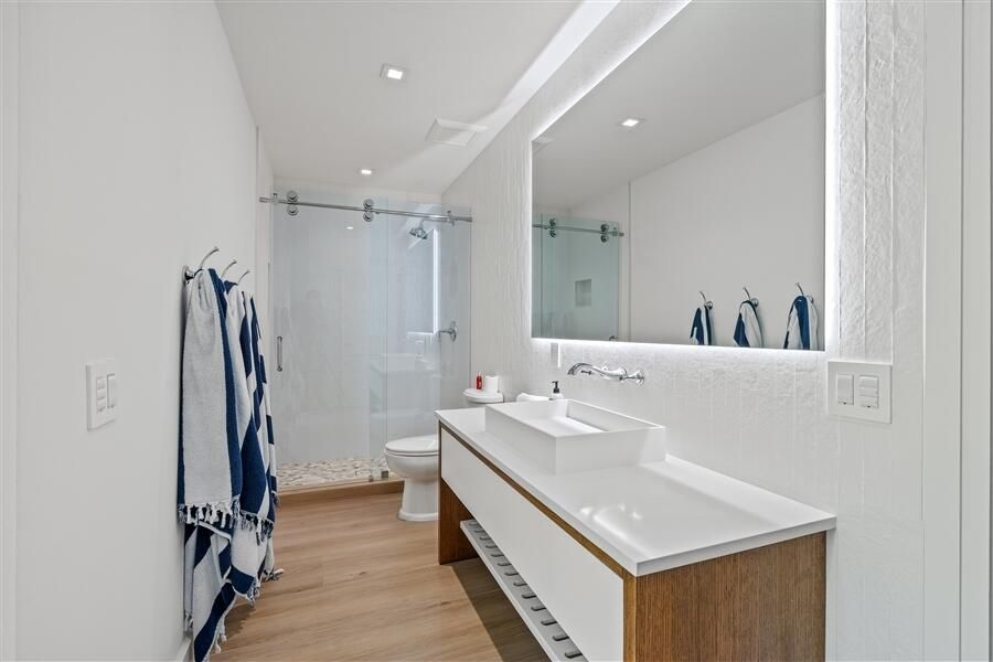 На продажу: $3,350,000 (5 спален, 5 ванн, 3520 Квадратных фут)