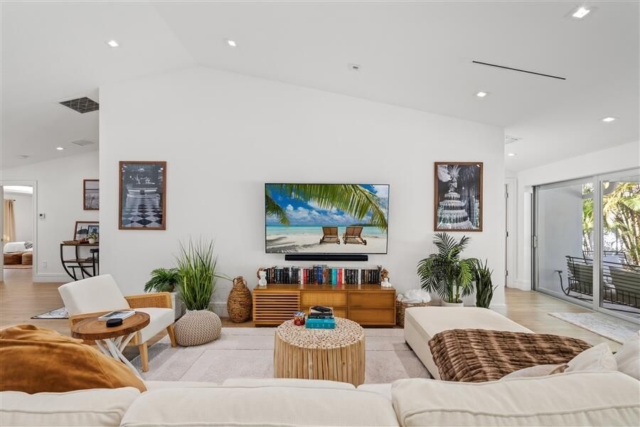 На продажу: $3,350,000 (5 спален, 5 ванн, 3520 Квадратных фут)