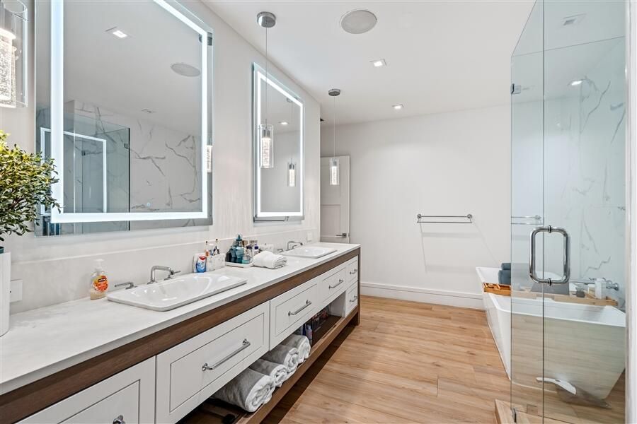 На продажу: $3,350,000 (5 спален, 5 ванн, 3520 Квадратных фут)