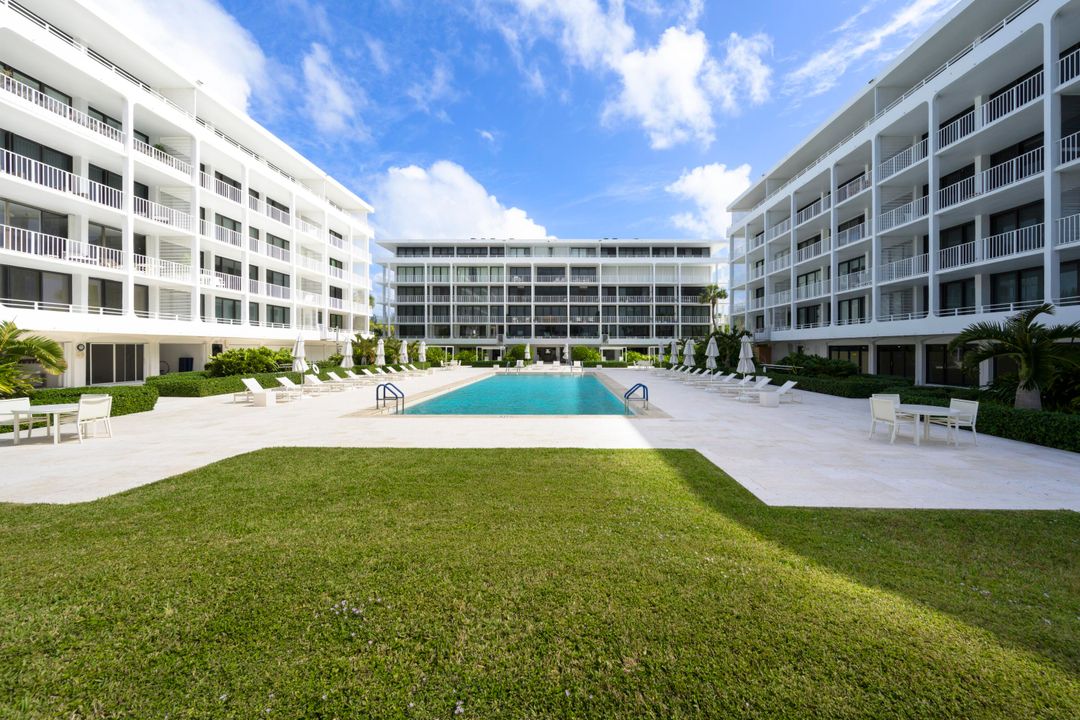 合同活跃: $1,295,000 (1 贝兹, 2 浴室, 1405 平方英尺)