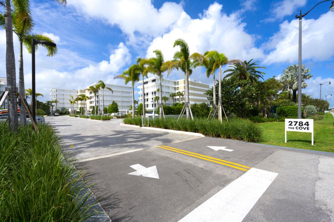 合同活跃: $1,295,000 (1 贝兹, 2 浴室, 1405 平方英尺)