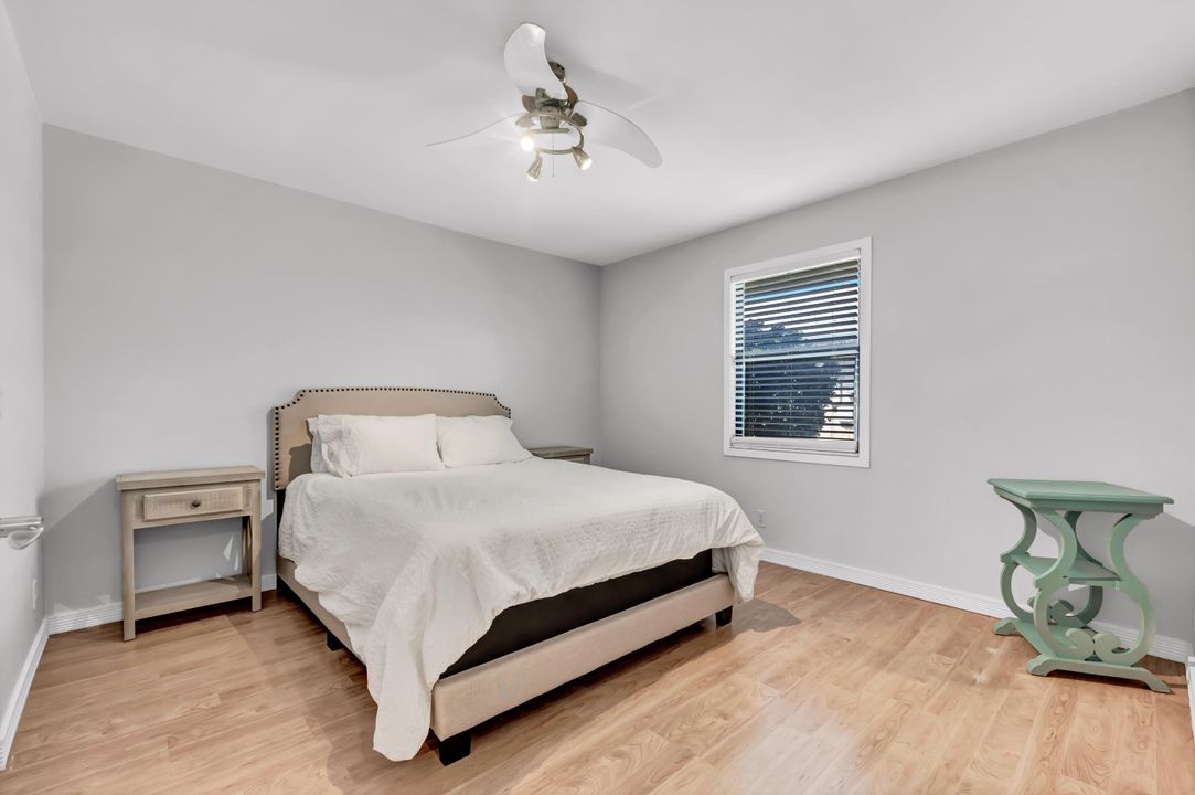 На продажу: $1,050,000 (3 спален, 2 ванн, 2173 Квадратных фут)