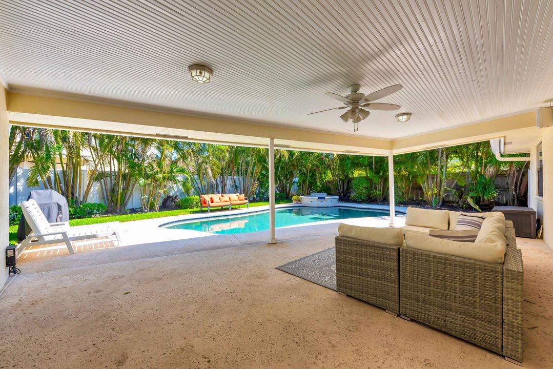 На продажу: $1,050,000 (3 спален, 2 ванн, 2173 Квадратных фут)