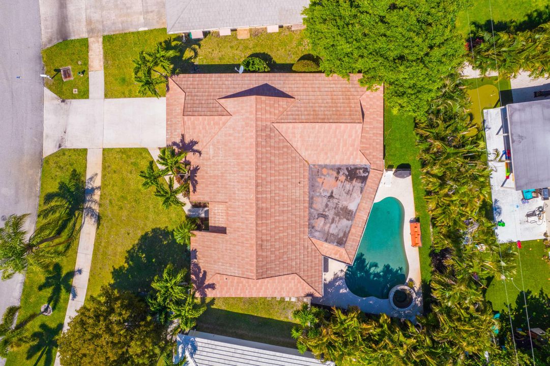 На продажу: $1,050,000 (3 спален, 2 ванн, 2173 Квадратных фут)