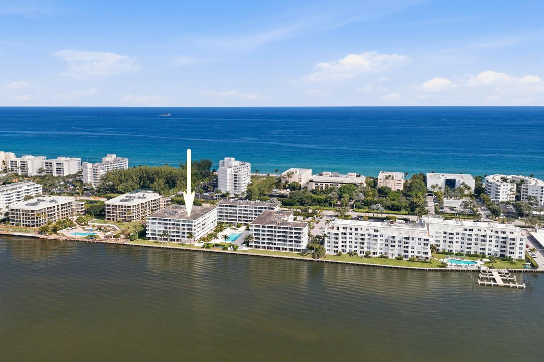 合同活跃: $1,295,000 (1 贝兹, 2 浴室, 1405 平方英尺)