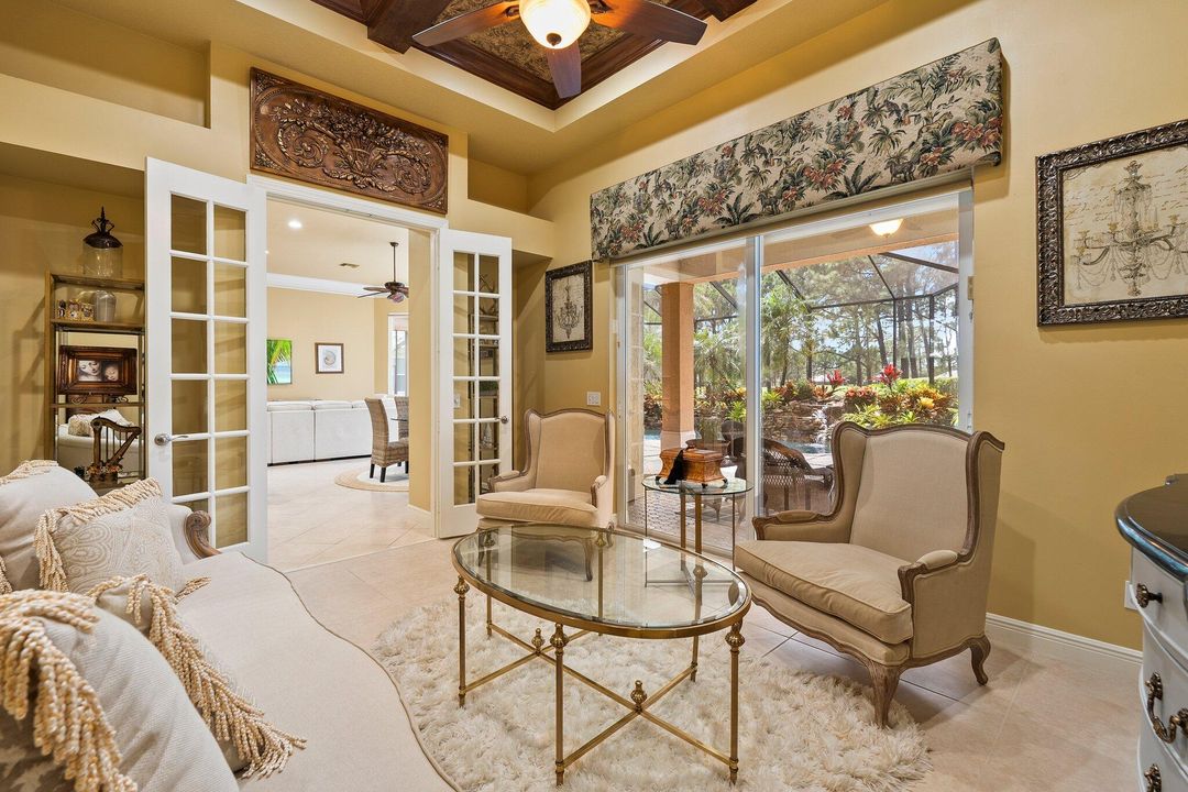 Activo con contrato: $575,000 (3 camas, 3 baños, 2724 Pies cuadrados)