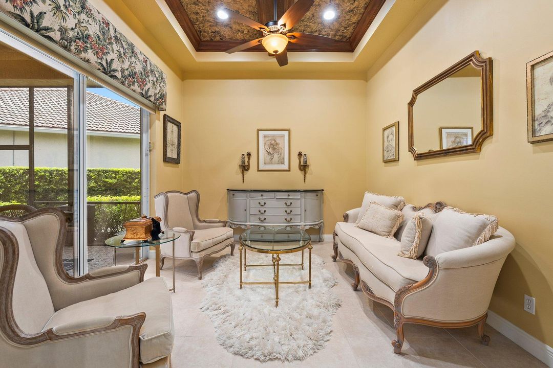 Activo con contrato: $575,000 (3 camas, 3 baños, 2724 Pies cuadrados)