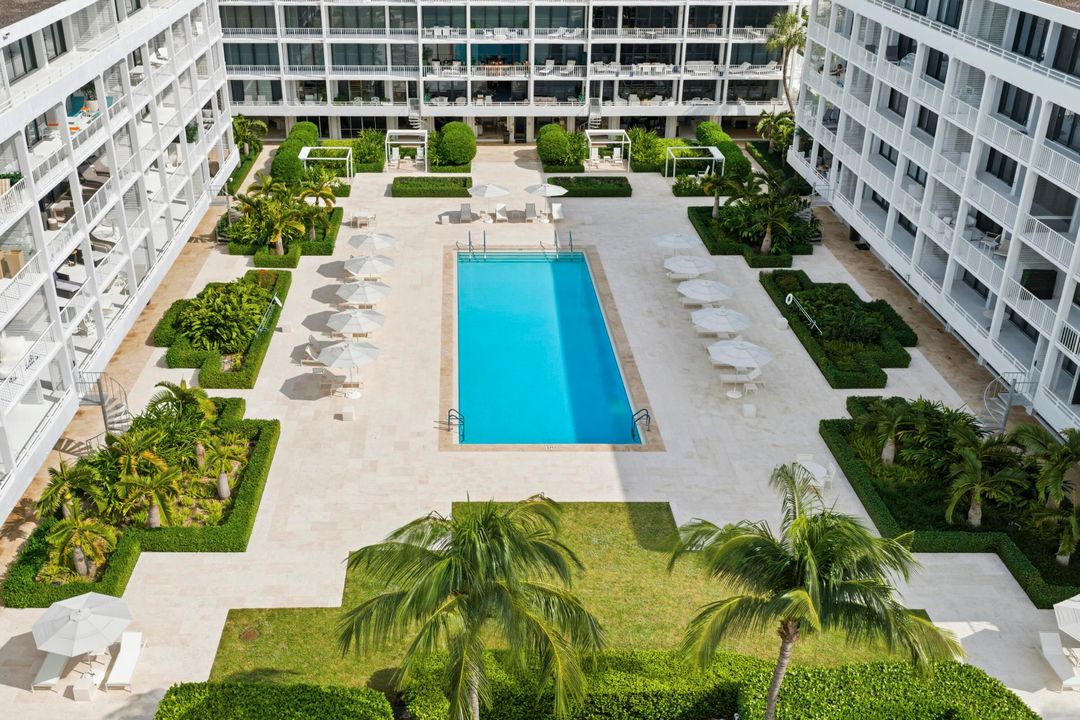 合同活跃: $1,295,000 (1 贝兹, 2 浴室, 1405 平方英尺)