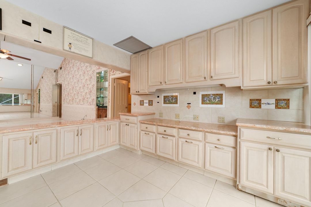 For Sale: $749,000 (3 beds, 2 baths, 2271 Square Feet)