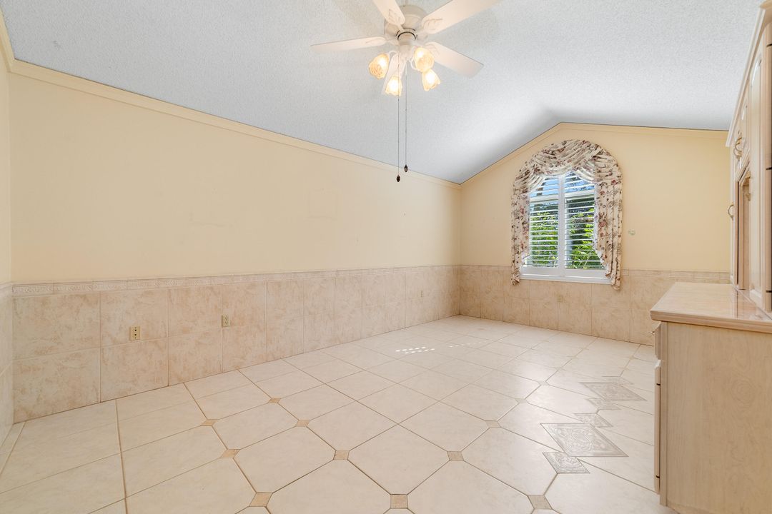 For Sale: $749,000 (3 beds, 2 baths, 2271 Square Feet)