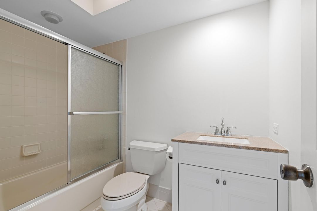 En Venta: $585,000 (2 camas, 2 baños, 1359 Pies cuadrados)