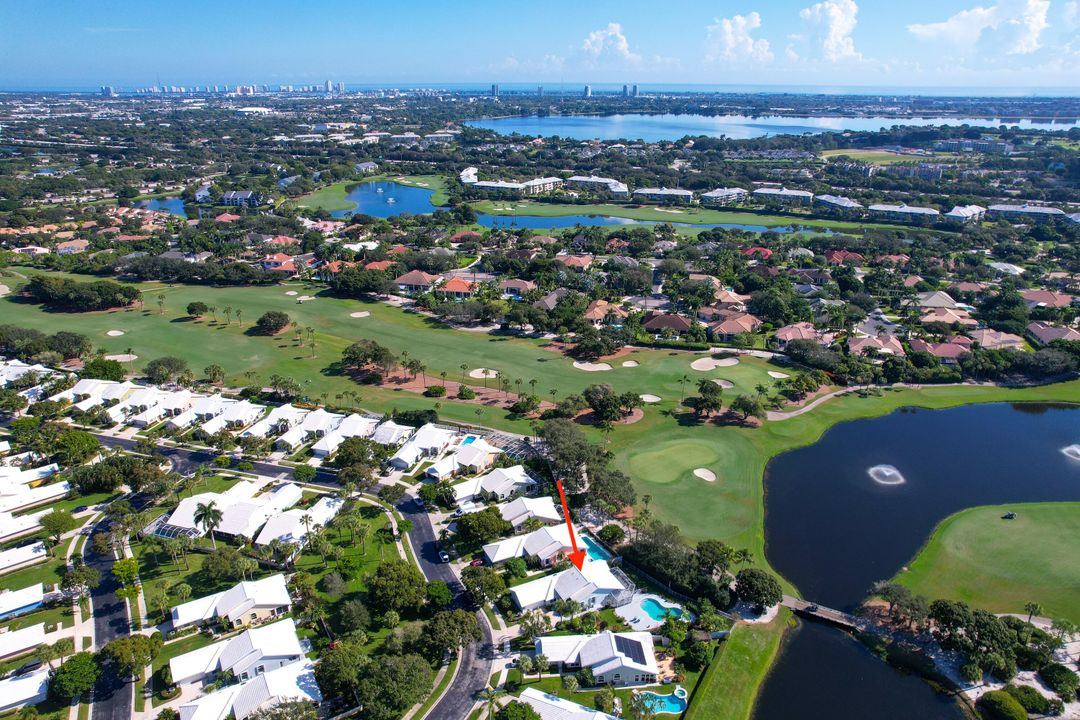 For Sale: $749,000 (3 beds, 2 baths, 2271 Square Feet)