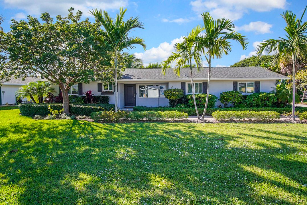 En Venta: $945,000 (3 camas, 2 baños, 1716 Pies cuadrados)