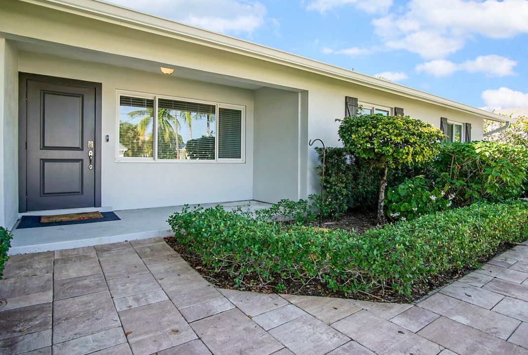 En Venta: $945,000 (3 camas, 2 baños, 1716 Pies cuadrados)