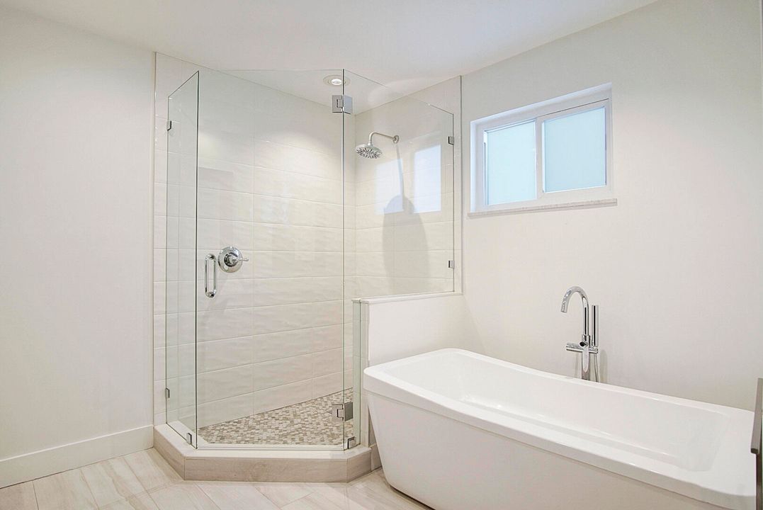 En Venta: $945,000 (3 camas, 2 baños, 1716 Pies cuadrados)