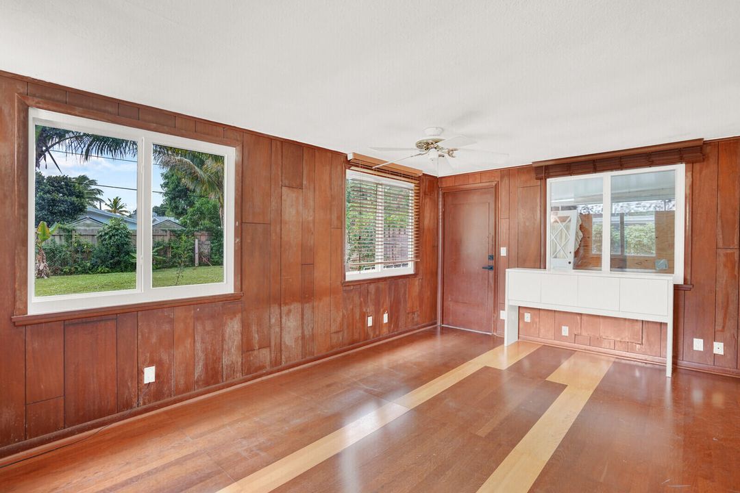 For Sale: $599,000 (4 beds, 2 baths, 1651 Square Feet)