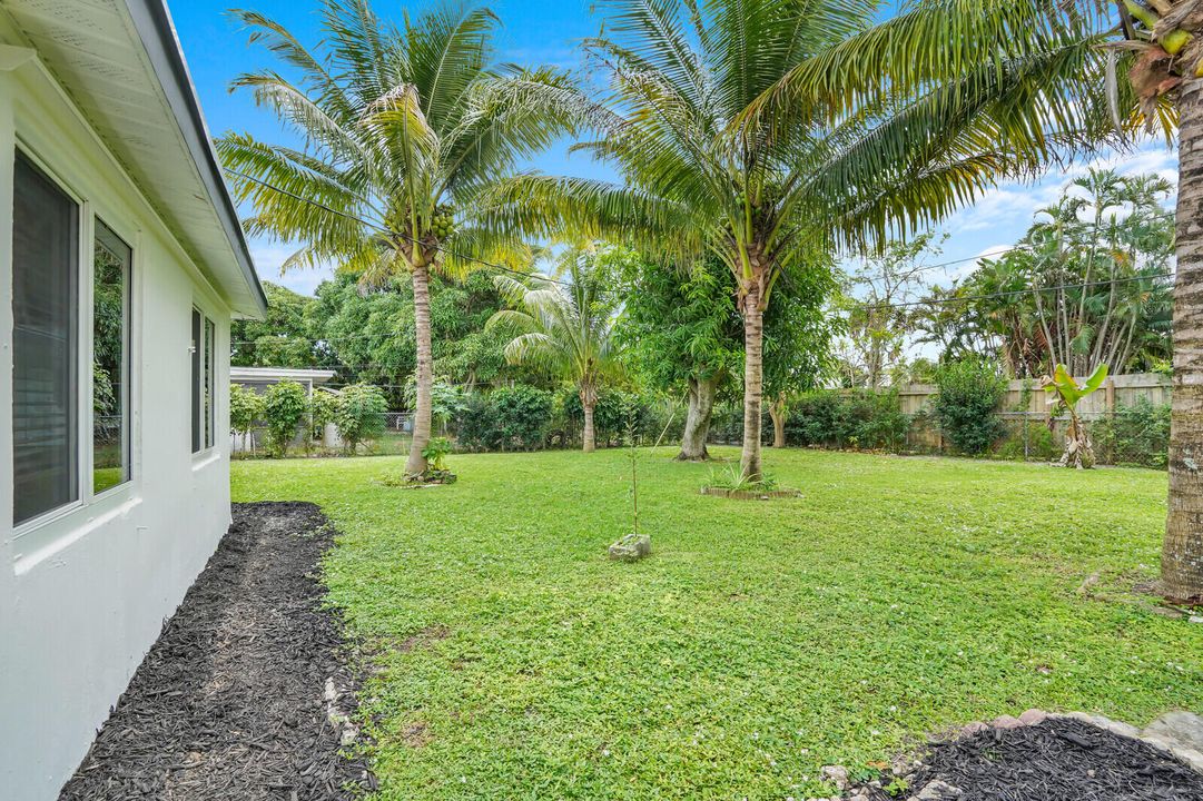 For Sale: $599,000 (4 beds, 2 baths, 1651 Square Feet)