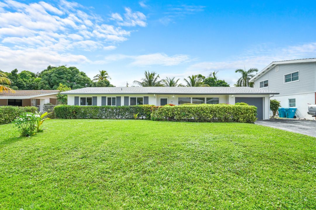 For Sale: $599,000 (4 beds, 2 baths, 1651 Square Feet)