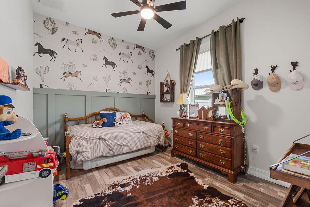 На продажу: $400,000 (3 спален, 2 ванн, 2047 Квадратных фут)