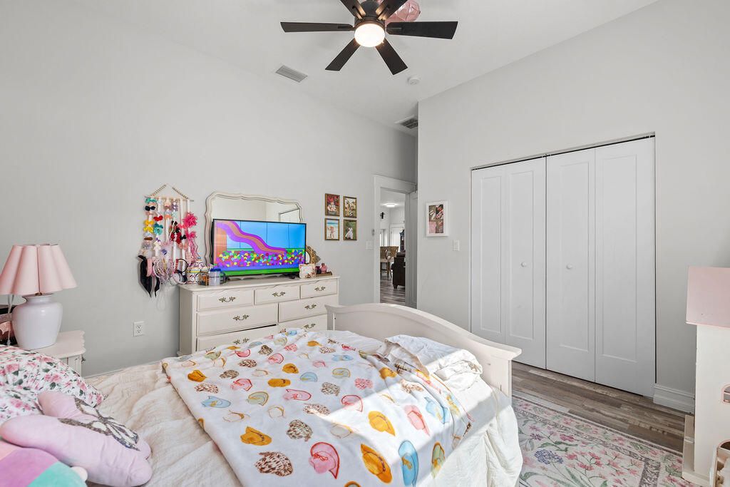 На продажу: $400,000 (3 спален, 2 ванн, 2047 Квадратных фут)