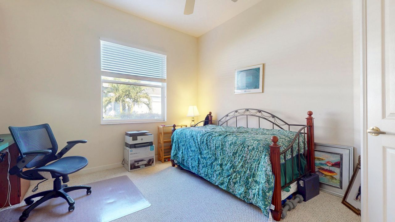 For Sale: $419,000 (2 beds, 2 baths, 2052 Square Feet)