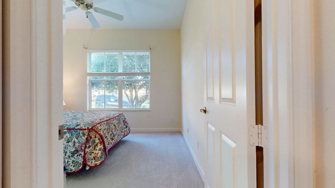 For Sale: $419,000 (2 beds, 2 baths, 2052 Square Feet)